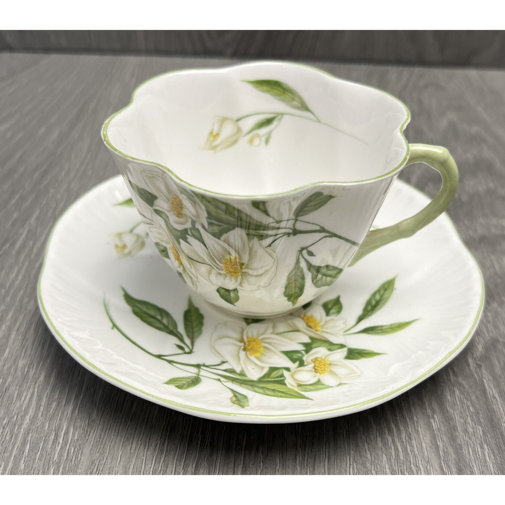 Shelley Cup And Saucer‎ Syringa 14063 Floral Cup And Saucer England - READ